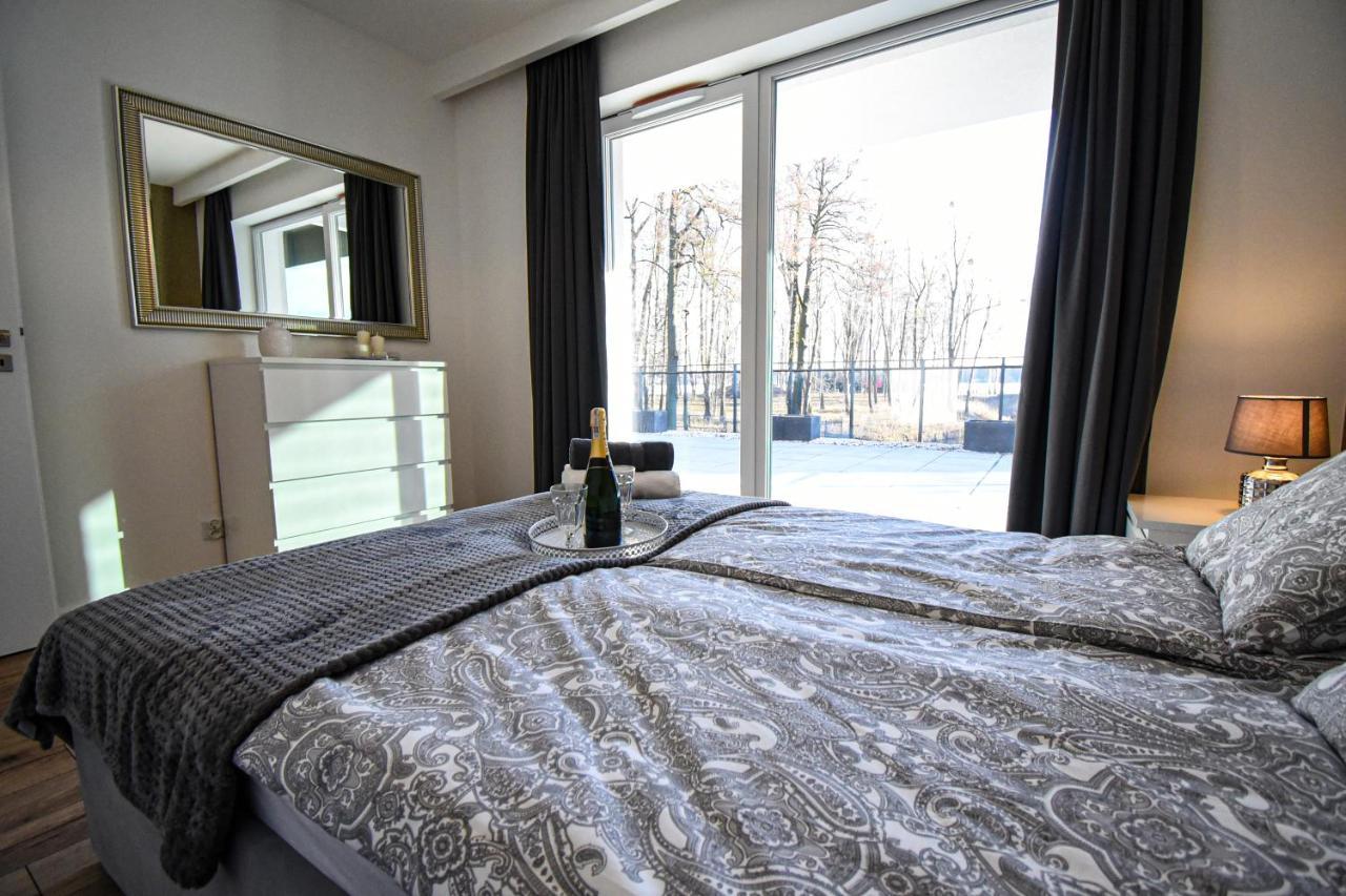 Apartament Villa Park Przy Plazy Z Widokiem Na Jezioro, Taras 50 M2 Ostróda Exterior foto